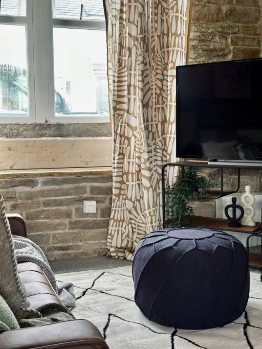 In Bradford With Free Parking Sleeps 4 Bradford (West Yorkshire)