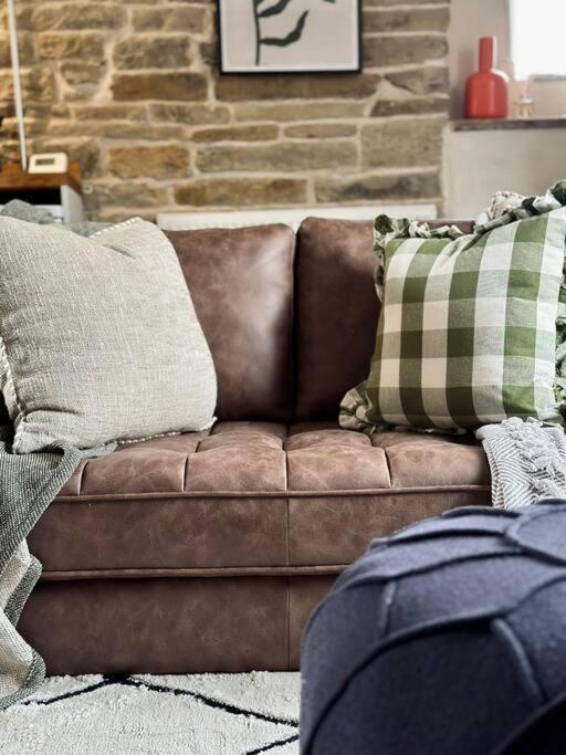In Bradford With Free Parking Sleeps 4 Holiday home Bradford (West Yorkshire)